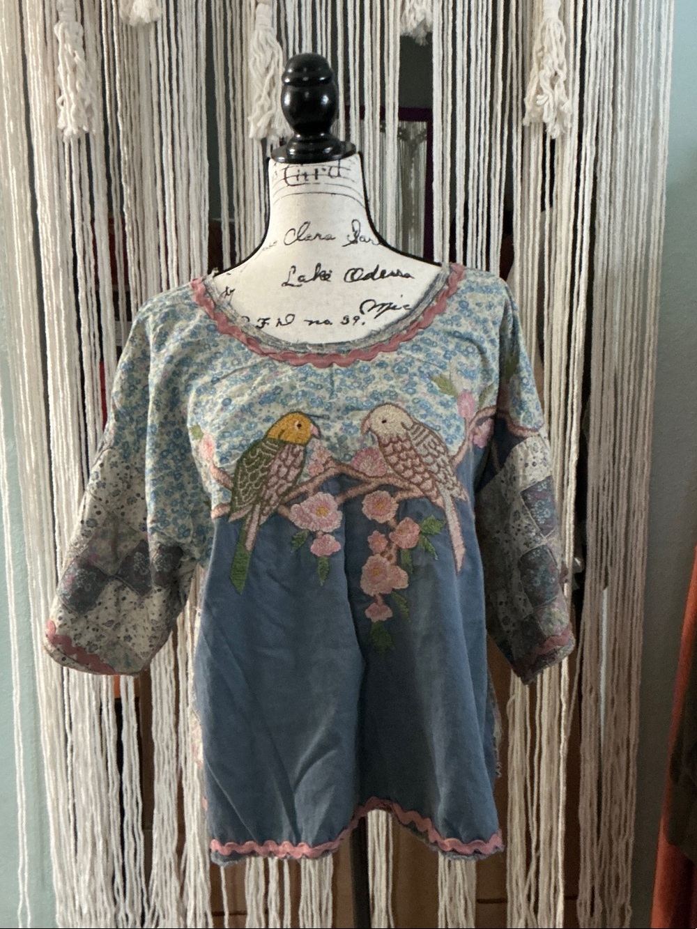 Magnolia Pearl Matilda Parakeet Top